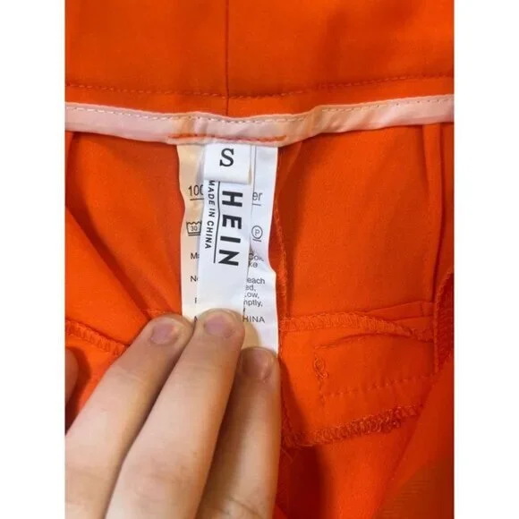 Pants‎ - Picture 2 of 5